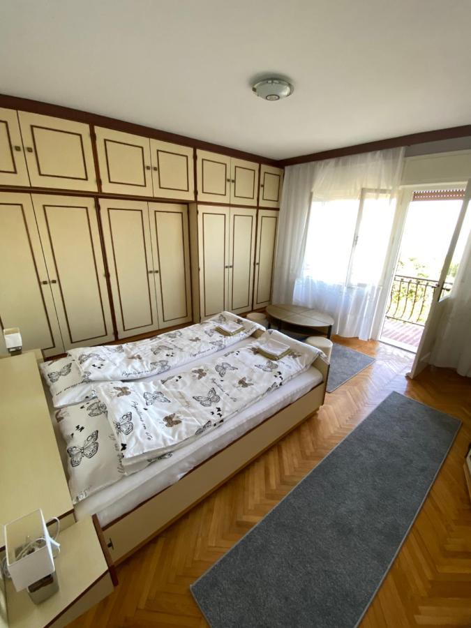 Apartmani Zdenka Pobri オパティヤ エクステリア 写真